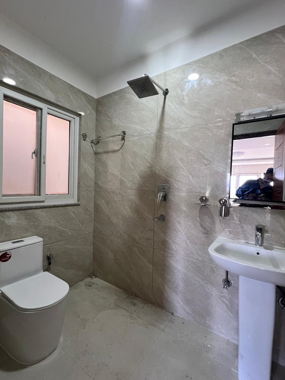 4 anna  house  sale at nakhipot kantipur
