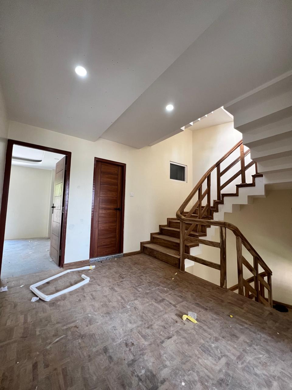 4 anna  house  sale at nakhipot kantipur