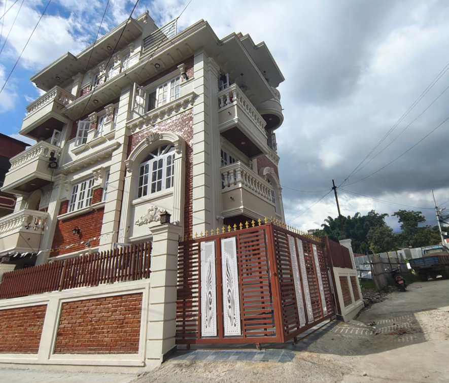 House on Sale in Kapan