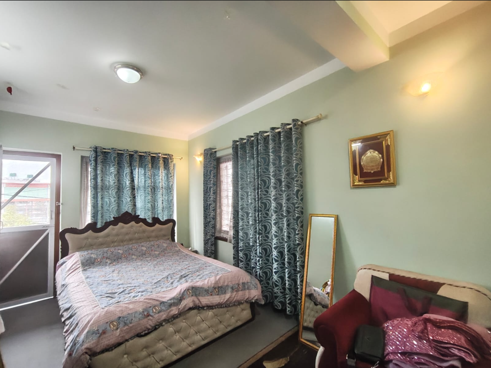 House on Sale in Golfutar