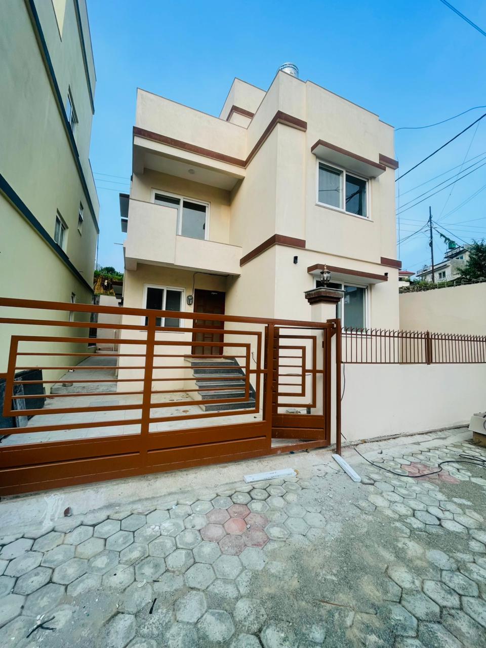 Beautiful House for Sale in Godawari Colony, Lalitpur